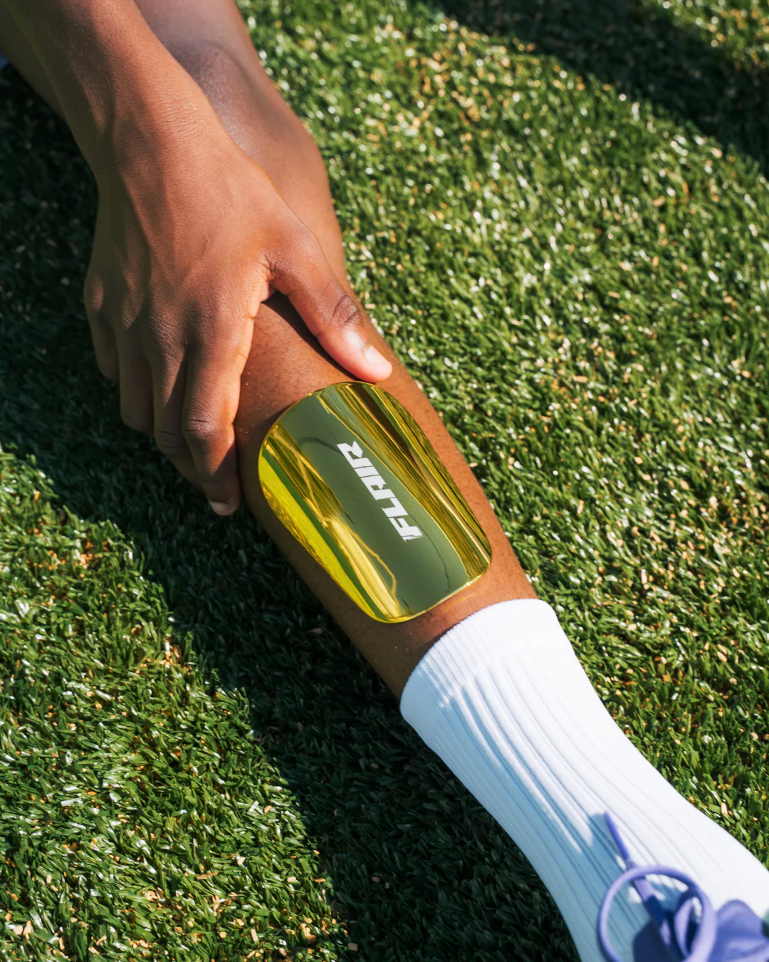 Kids Gold Shin pads - Image 8
